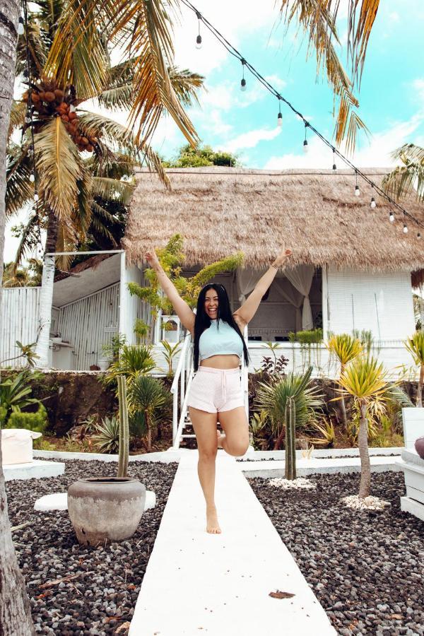 Tropical Glamping Nusa Penida - Private Romantic Seaside Bungalow Diamond Beach Pelilit Экстерьер фото